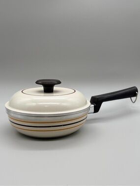 VTG 70s Regal Ware 7" Retro Striped Pan & Lid MCM Dopamine Decor Cookware RARE